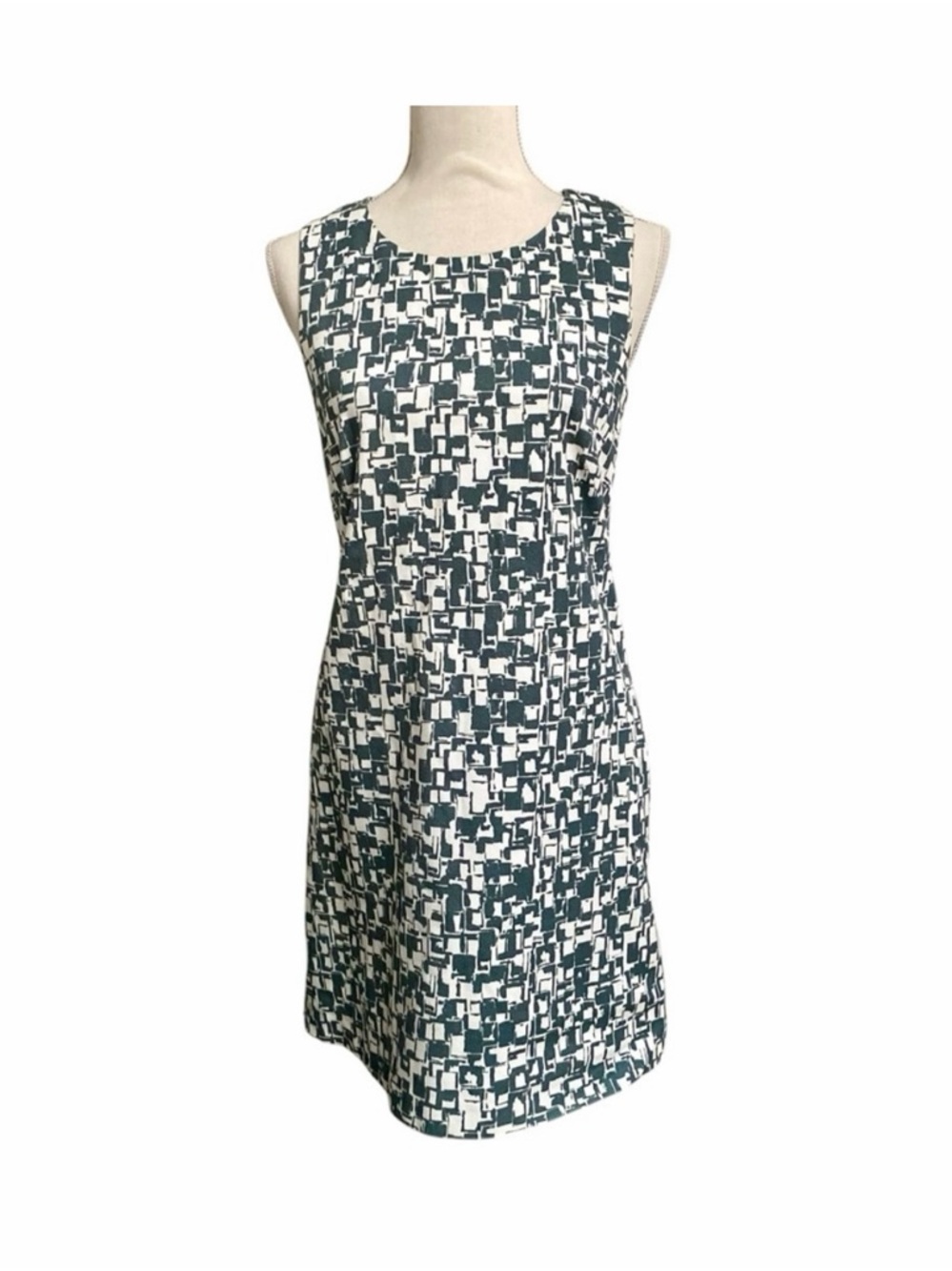 PESERICO Sleeveless Geometric Print Shift Dress in Grey/blue & White, IT 44, NWT